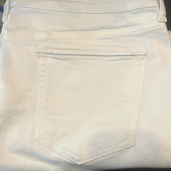 Vineyard Vines Raw Hem White Jean Skirt 14 2R000045 - Picture 7 of 7